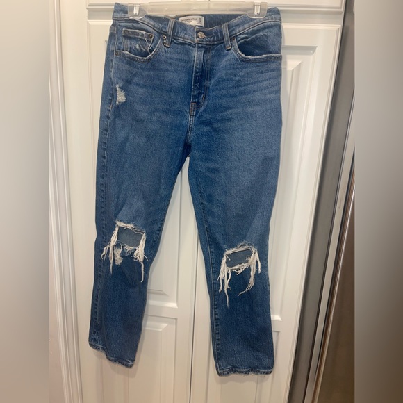 Abercrombie & Fitch Denim - Abercrombie‎ & Fitch Women  29/8 R The boyfriend Mid Rise Distressed  Jean